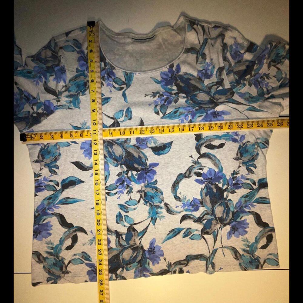 Gray long sleeve shirt with colorful flowers vintage